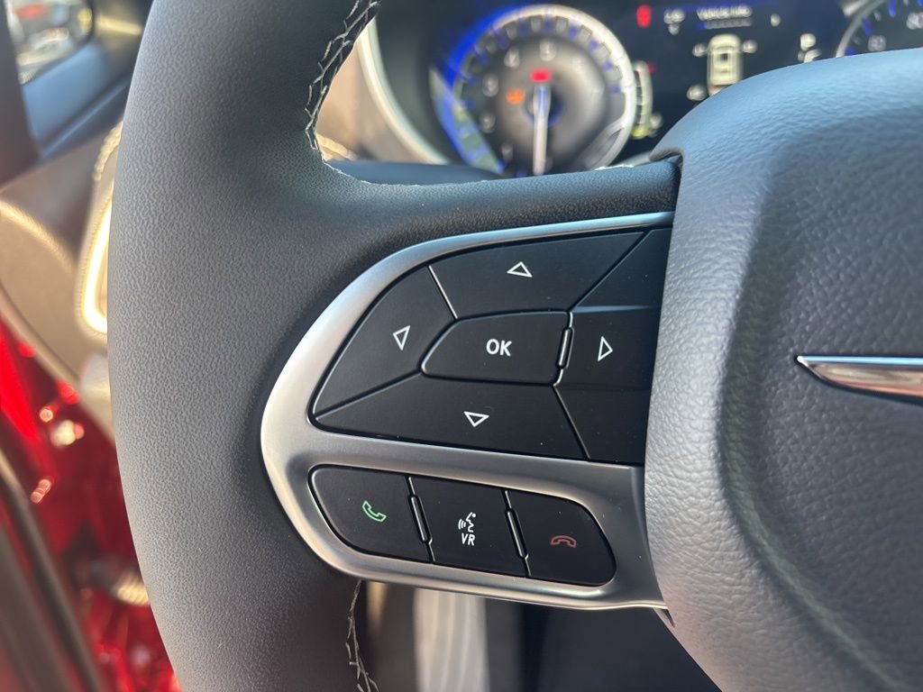 New 2026 Chrysler Pacifica Select image 12