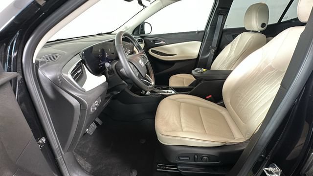 Used 2024 Buick Encore GX Avenir w/ Avenir Technology Package AWD/4WD image 12