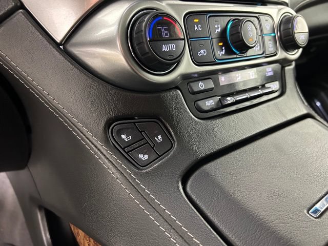 Used 2019 Chevrolet Suburban Premier AWD/4WD image 30