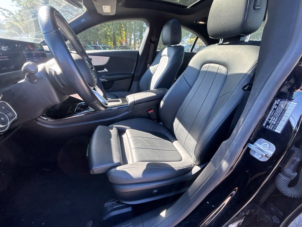 Used 2025 Mercedes-Benz CLA 250 4MATIC image 18