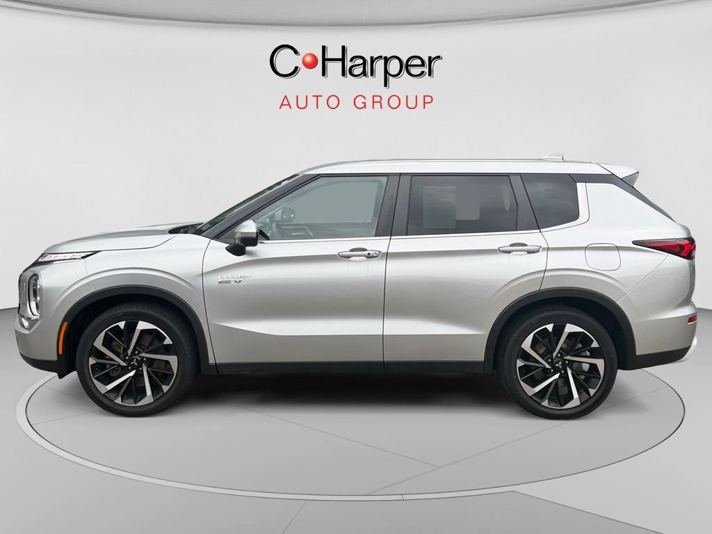 Used 2024 Mitsubishi Outlander 4WD Plug-In Hybrid image 6