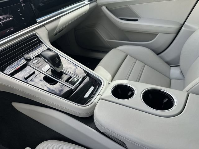Used 2022 Porsche Panamera 4S image 24