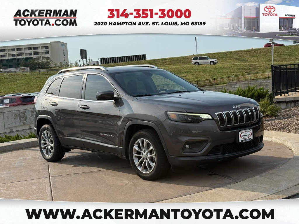 Used 2019 Jeep Cherokee Latitude Plus w/ Comfort/Convenience Group