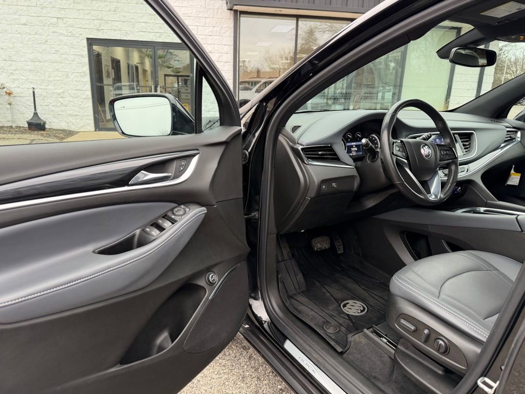 Used 2023 Buick Enclave Essence w/ Experience Buick Package image 22