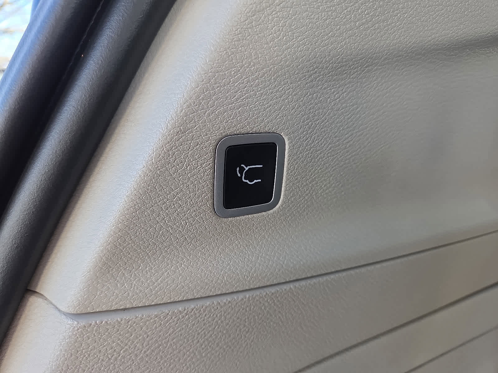 Used 2022 Chrysler Pacifica Touring-L image 28