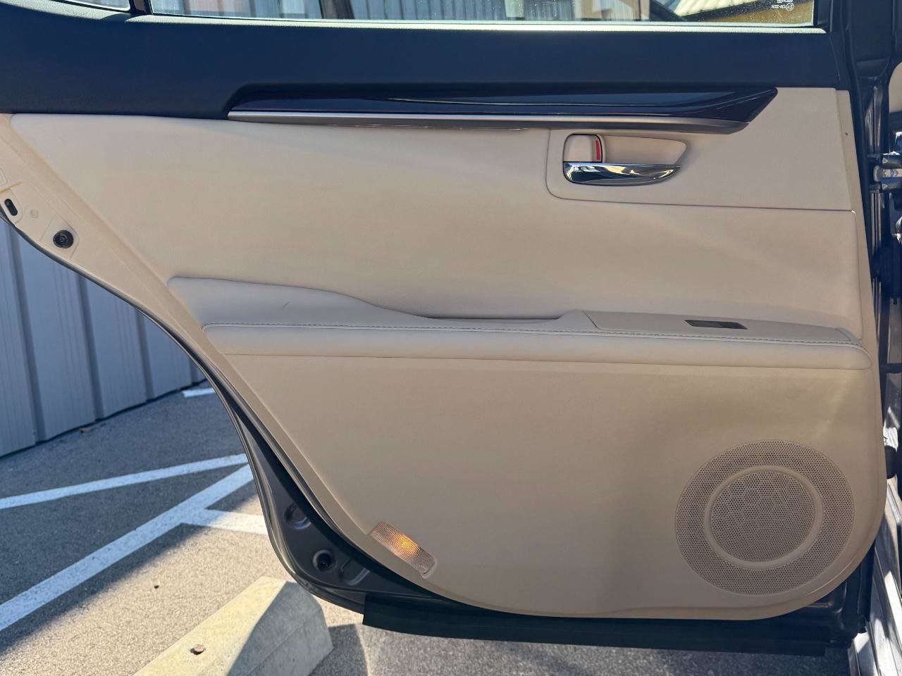 Used 2013 Lexus ES 350 w/ Premium Pkg FWD image 18