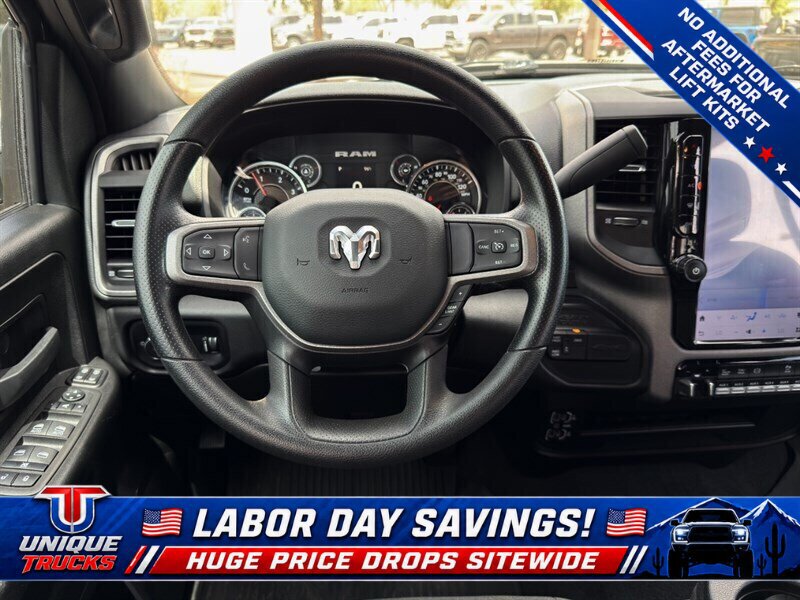 Used 2024 RAM 3500 Tradesman w/ Chrome Appearance Group AWD/4WD image 34
