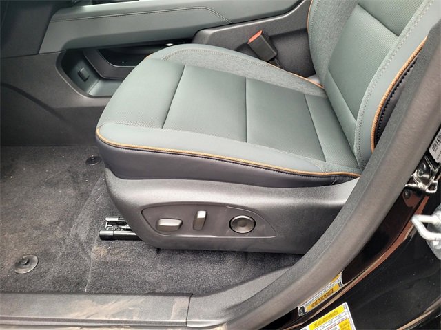 New 2026 GMC Acadia AT4 image 12