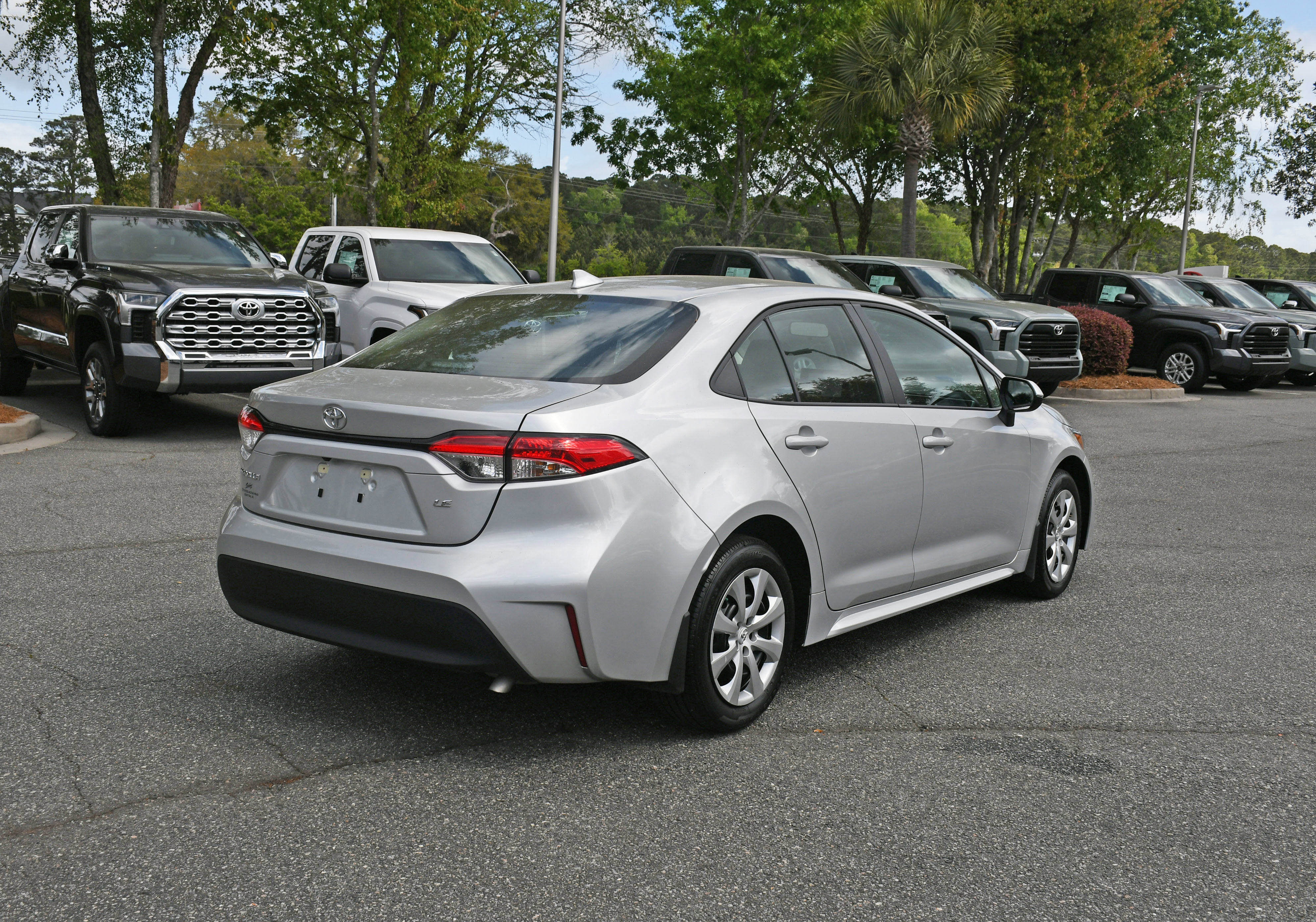 Certified 2026 Toyota Corolla LE FWD image 4