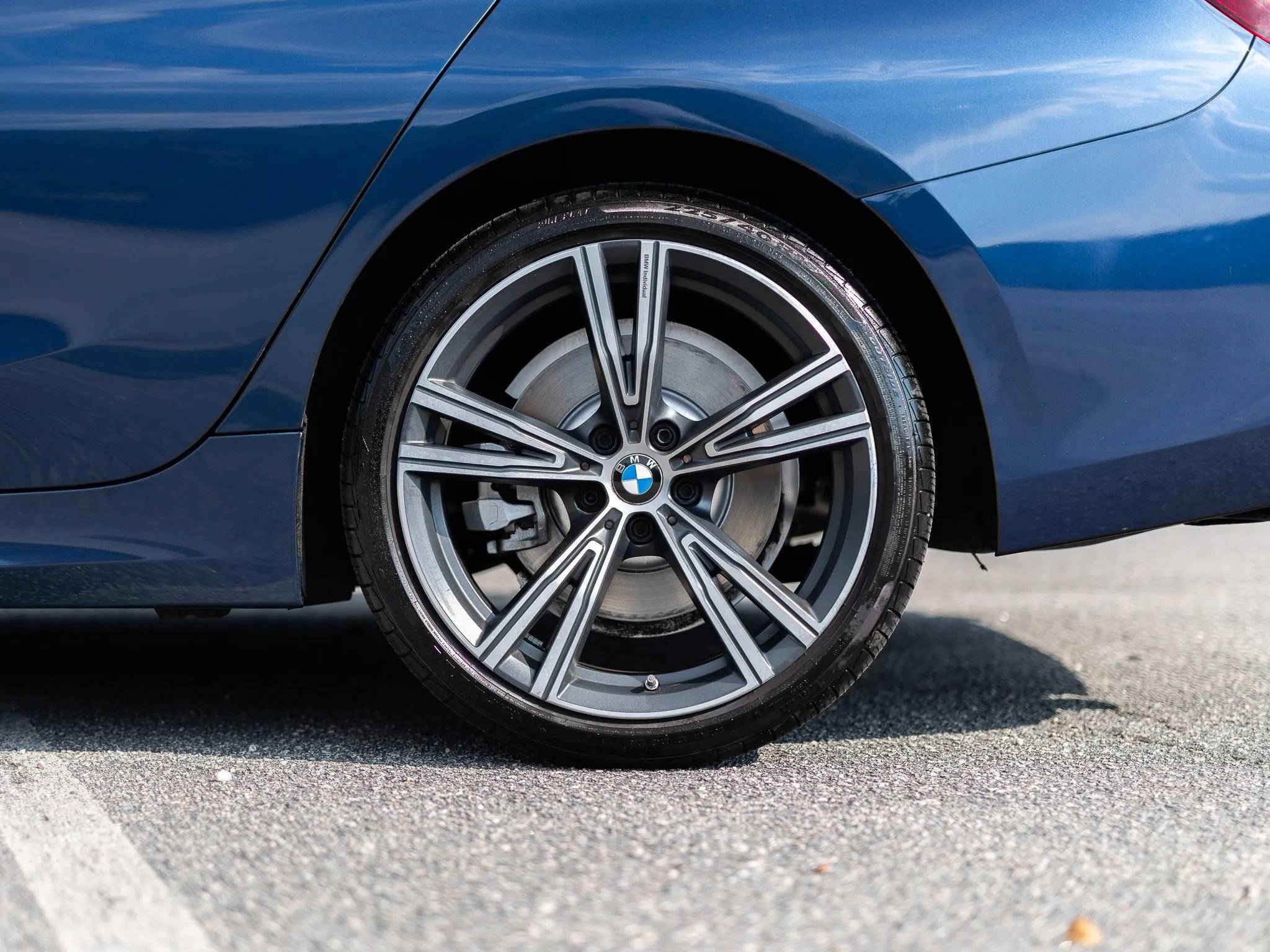 Used 2024 BMW 330i Sedan w/ Premium Package RWD image 13
