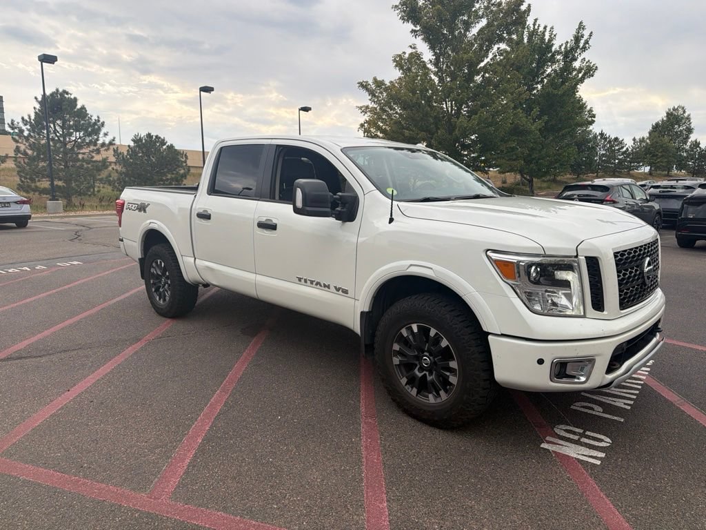 Used 2018 Nissan Titan PRO-4X w/ Pro-4x Convenience Package AWD/4WD image 3