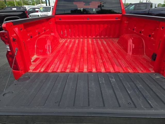 Certified 2025 Chevrolet Silverado 1500 Custom w/ Turbomax Blackout Package AWD/4WD image 33