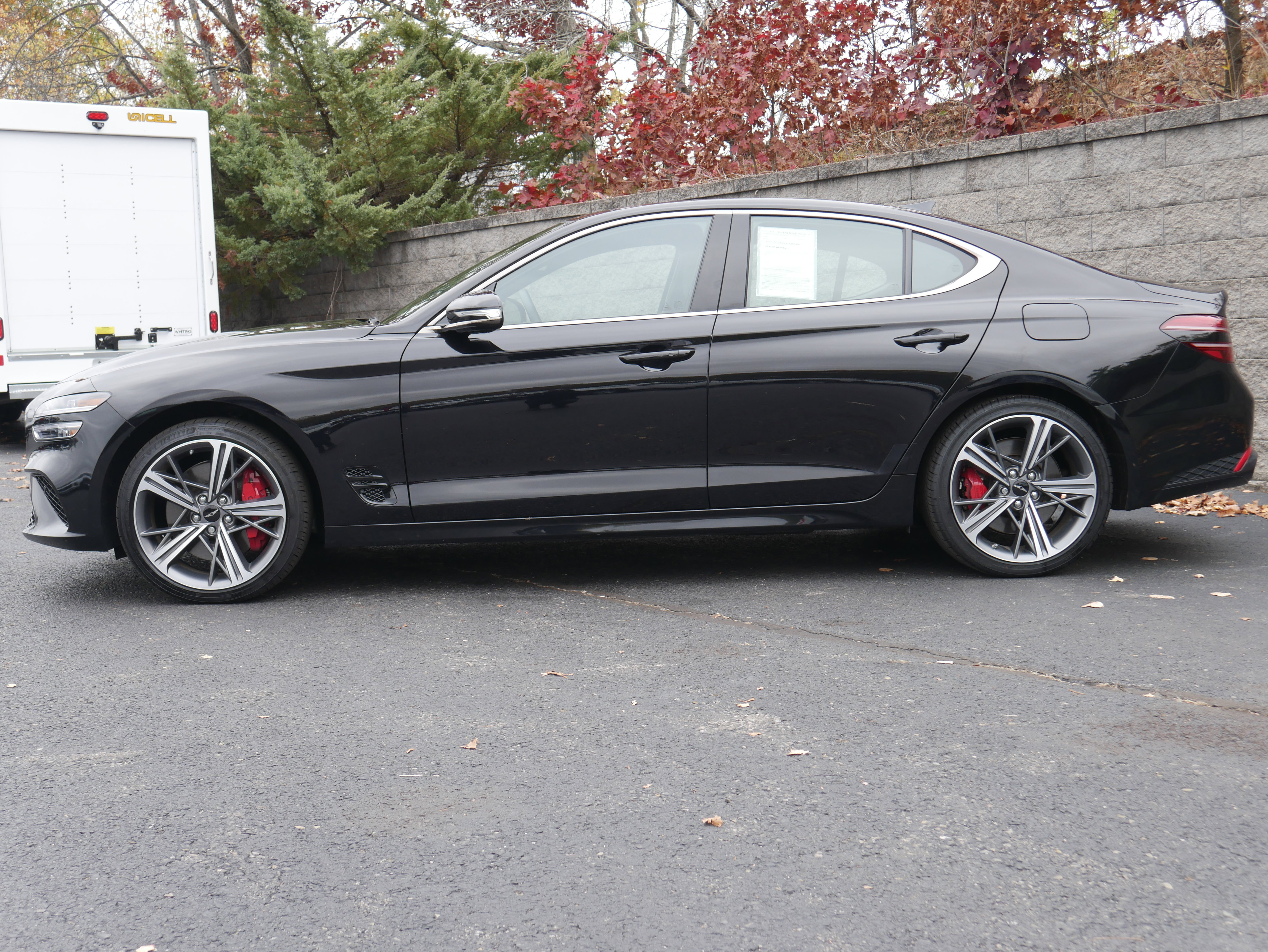 Used 2024 Genesis G70 2.5T w/ Sport Prestige Package image 3