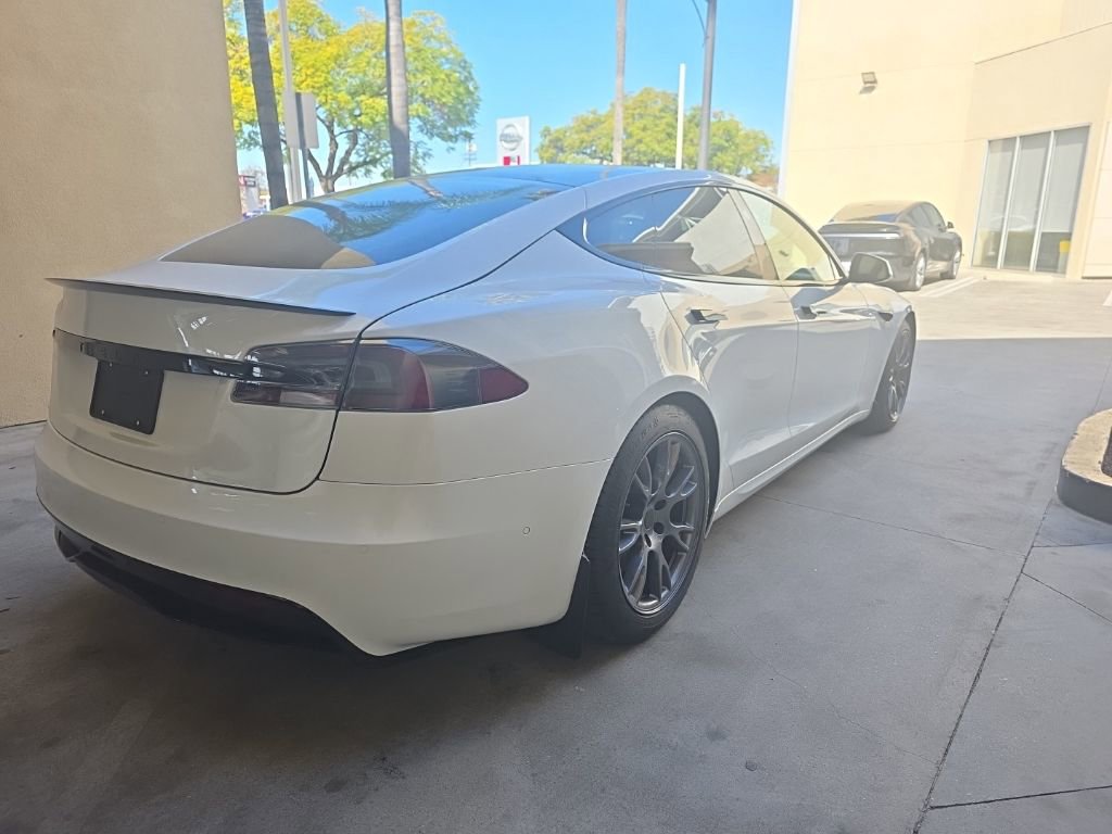 Used 2021 Tesla Model S Plaid image 3