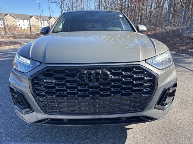 Used 2024 Audi Q5 2.0T Premium Plus w/ Premium Plus Package image 2