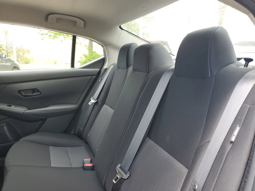 Used 2024 Nissan Sentra SV FWD image 24