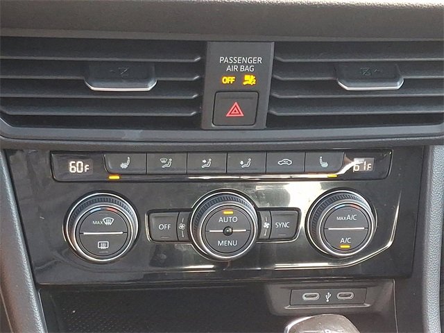 Used 2024 Volkswagen Jetta SE image 15