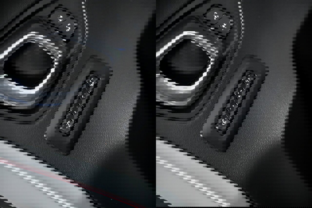 Used 2021 Chevrolet Camaro ZL1 image 19