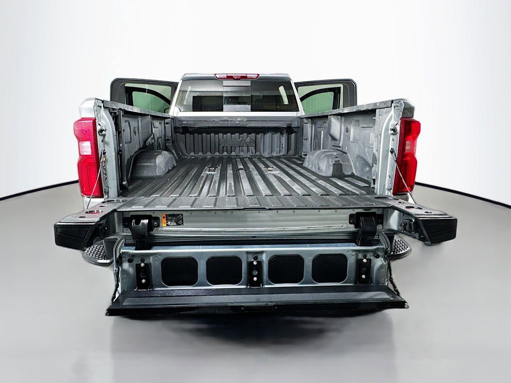 Used 2024 Chevrolet Silverado 3500 High Country w/ High Country Premium Package image 30