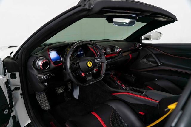 Used 2022 Ferrari 812 GTS RWD image 16