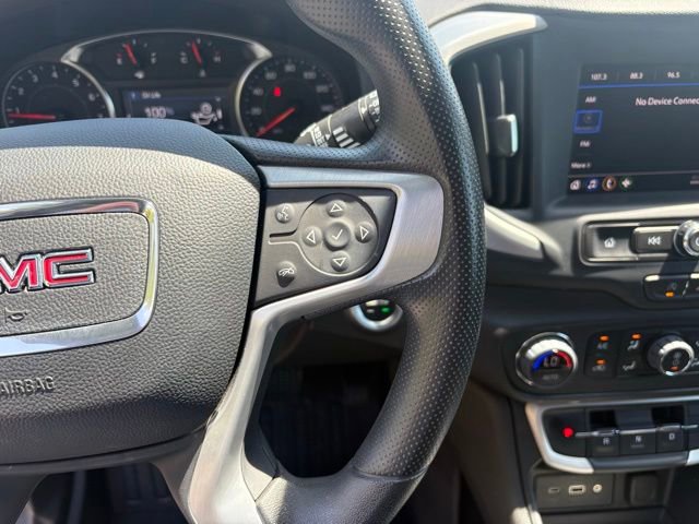 Used 2024 GMC Terrain SLE w/ Driver Convenience Package FWD image 33