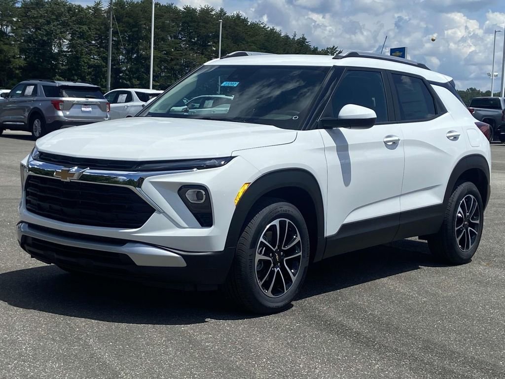 New 2026 Chevrolet TrailBlazer LT w/ Driver Confidence Package image 1
