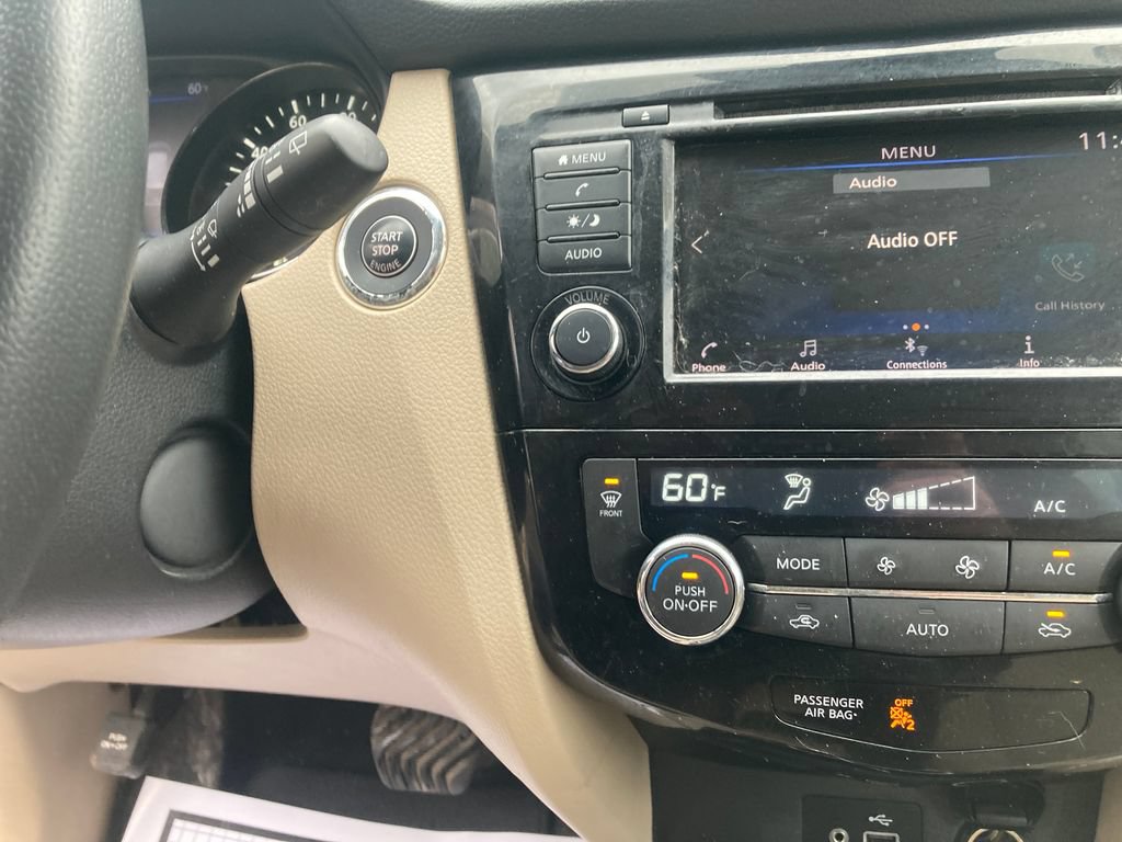 Used 2019 Nissan Rogue SV AWD/4WD image 22