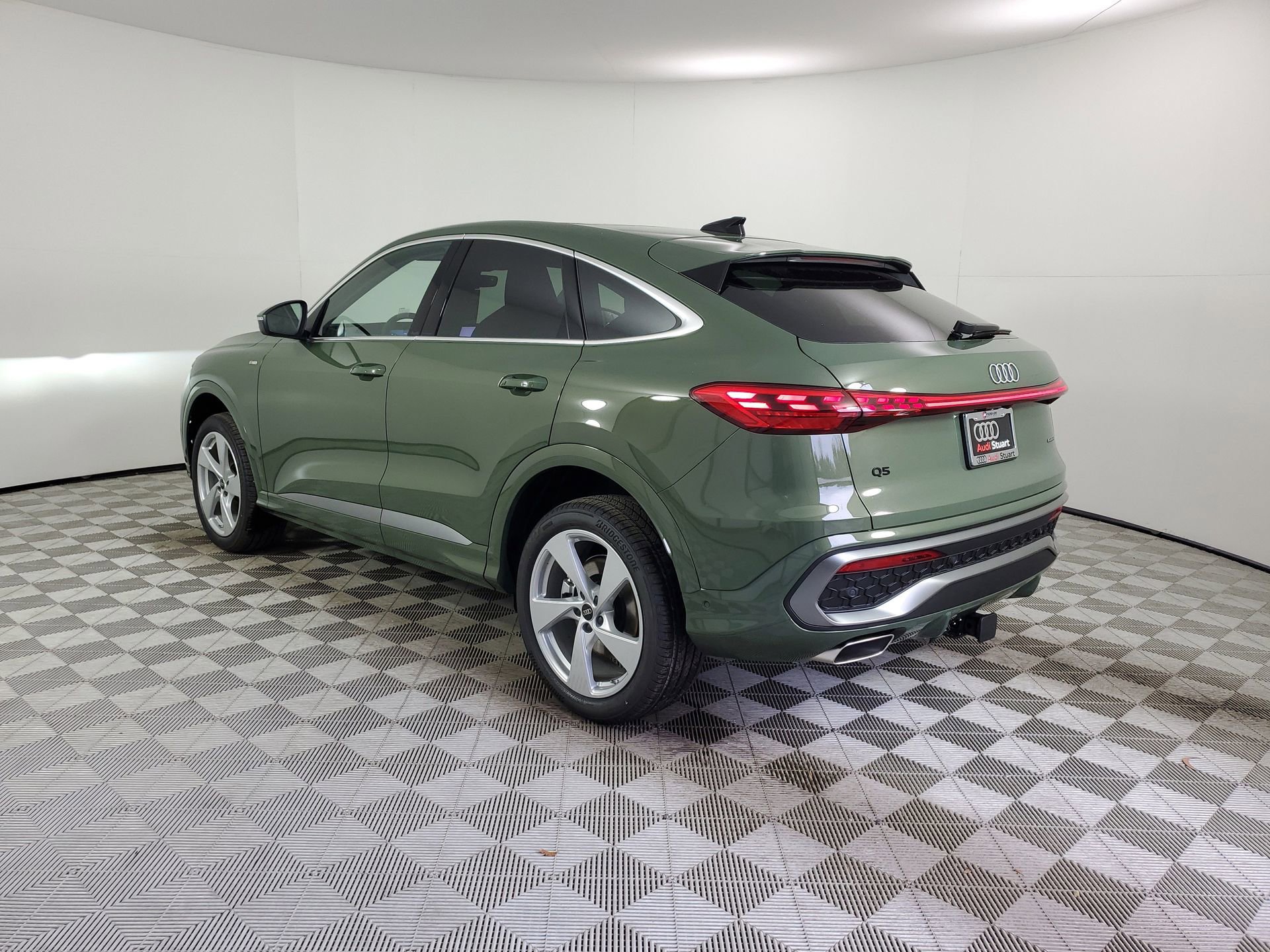 New 2026 Audi Q5 Premium Plus AWD/4WD image 7