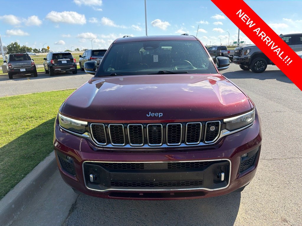 Used 2023 Jeep Grand Cherokee L Overland w/ Advanced Protech Group III AWD/4WD image 2
