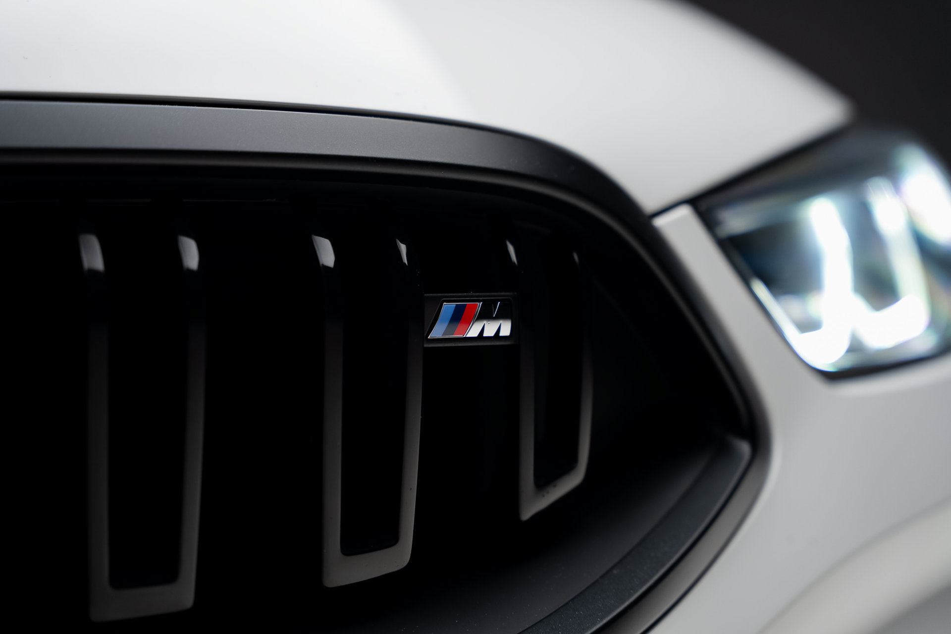 Used 2023 BMW M850i xDrive Convertible AWD/4WD image 16