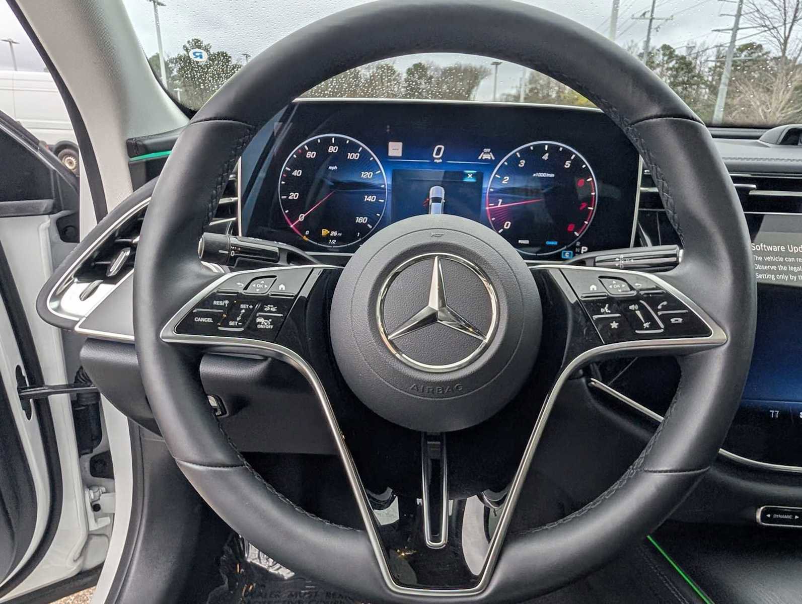 Used 2024 Mercedes-Benz E 350 4MATIC Sedan image 10