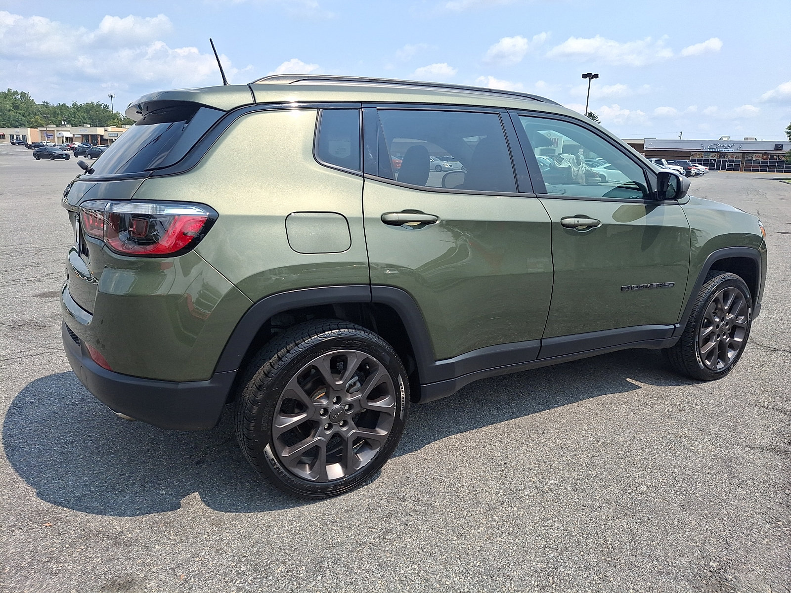 Used 2021 Jeep Compass Latitude AWD/4WD image 6