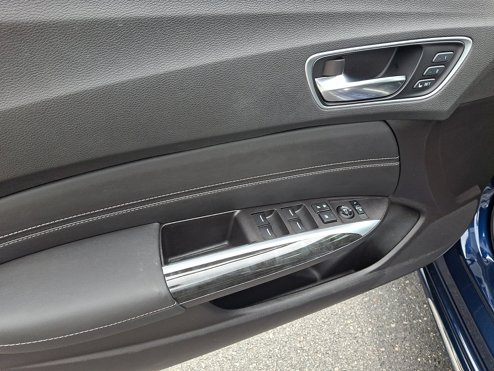 Used 2020 Acura TLX w/ Technology Package FWD image 12