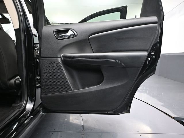 Used 2019 Dodge Journey SE image 37