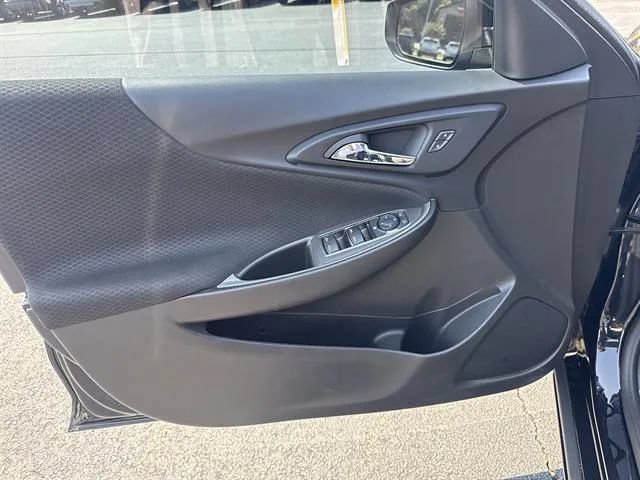 Used 2023 Chevrolet Malibu LT w/ Midnight Edition FWD image 8
