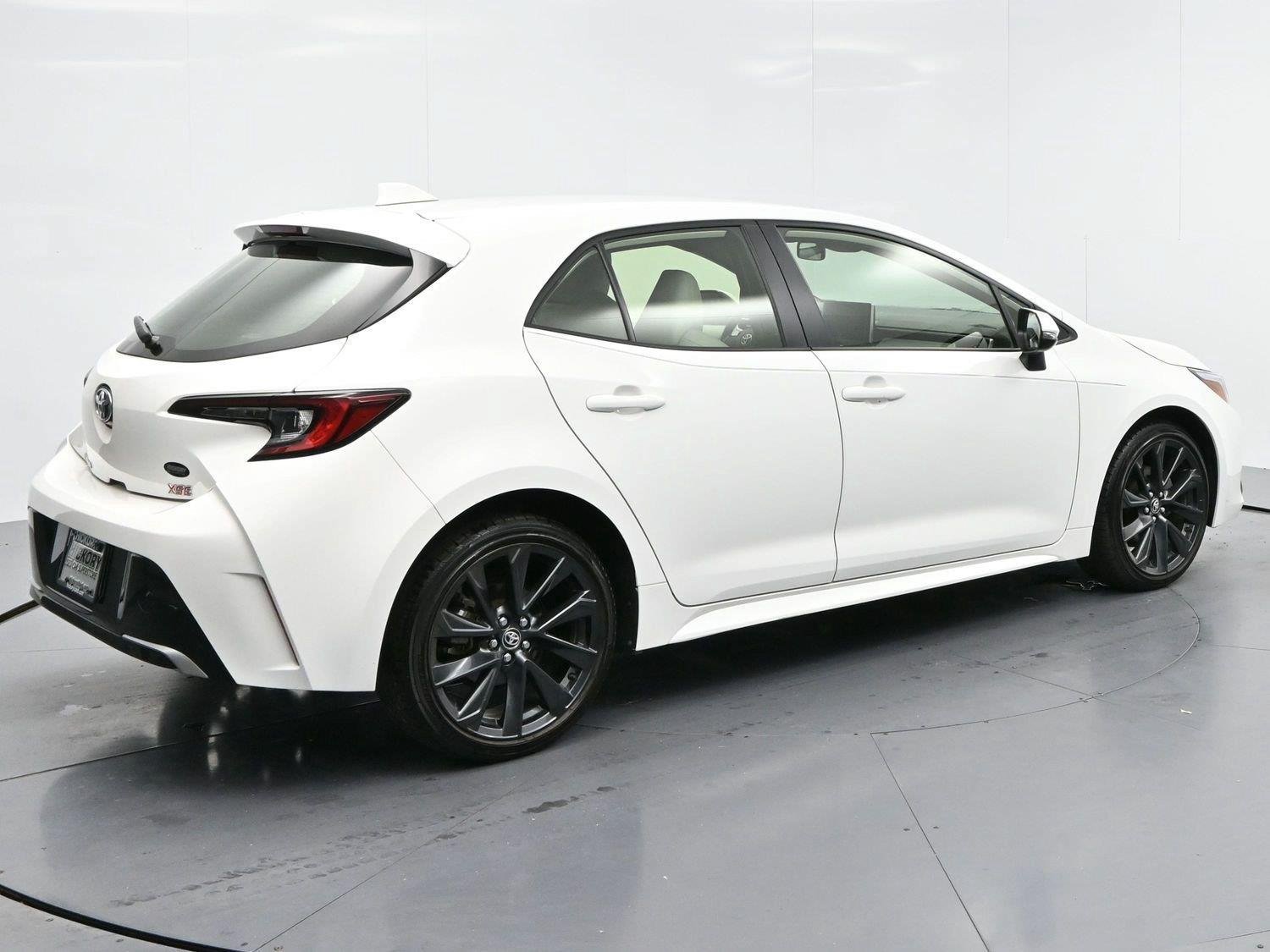 Used 2024 Toyota Corolla XSE FWD image 7