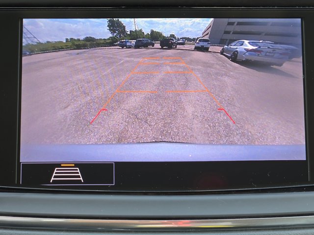 Used 2020 Buick Enclave Essence image 14