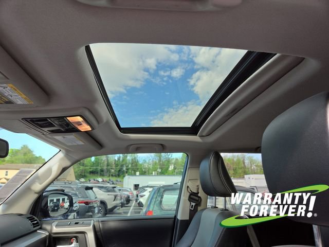 Used 2018 Toyota 4Runner SR5 Premium image 13