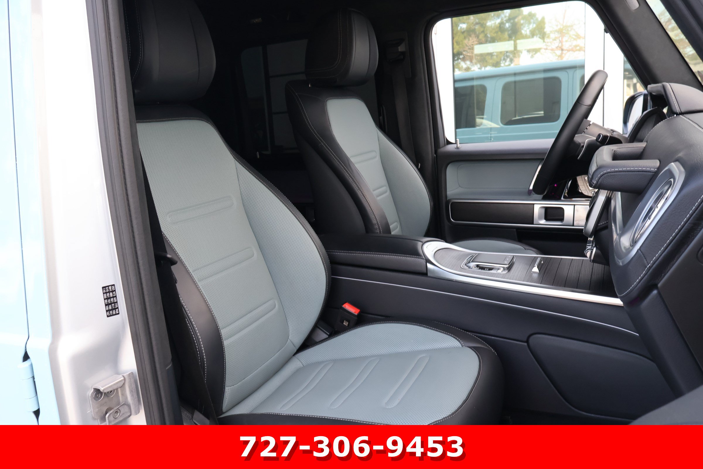 Used 2025 Mercedes-Benz G 550 image 23