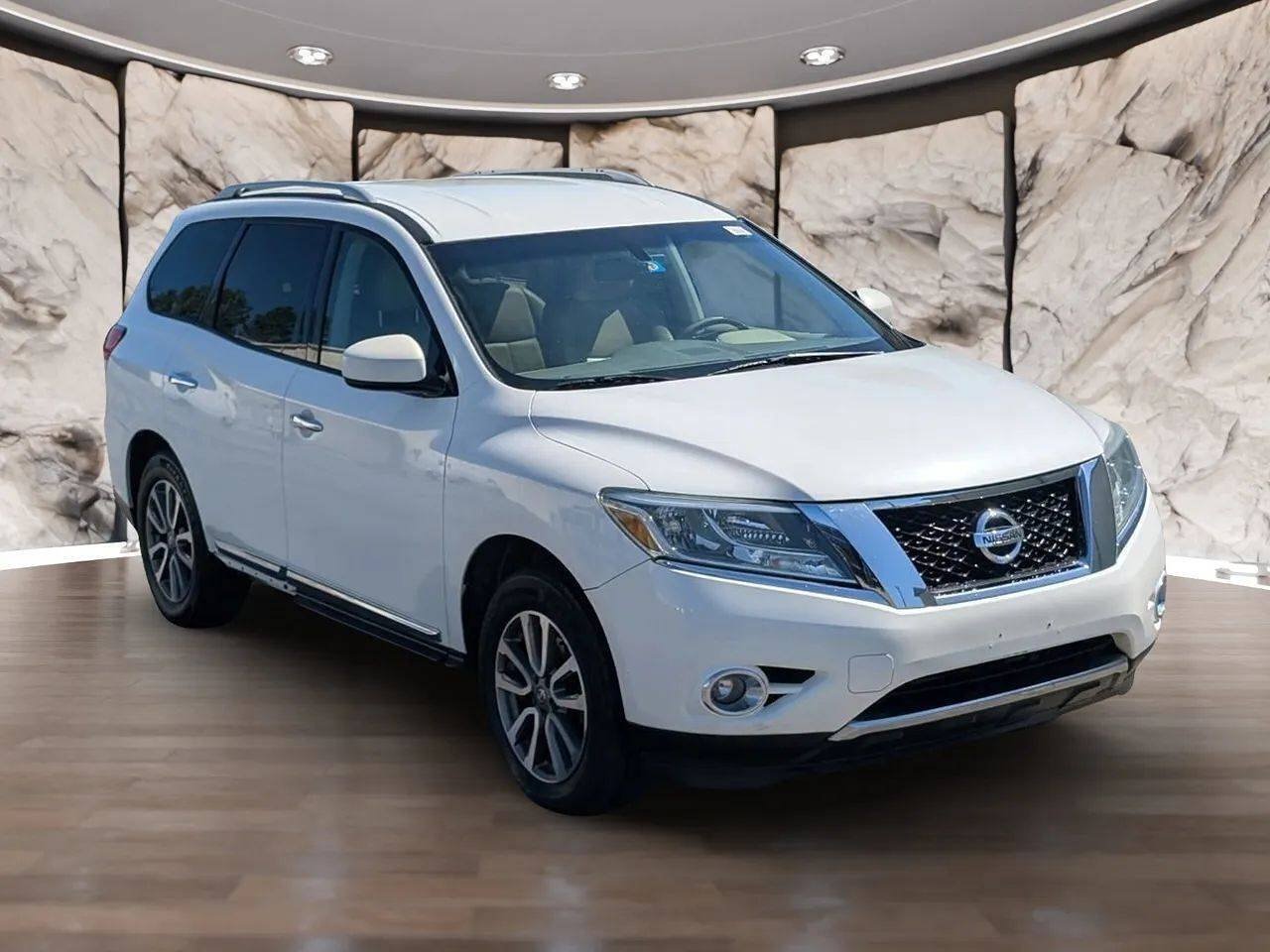 Used 2013 Nissan Pathfinder SL FWD image 8