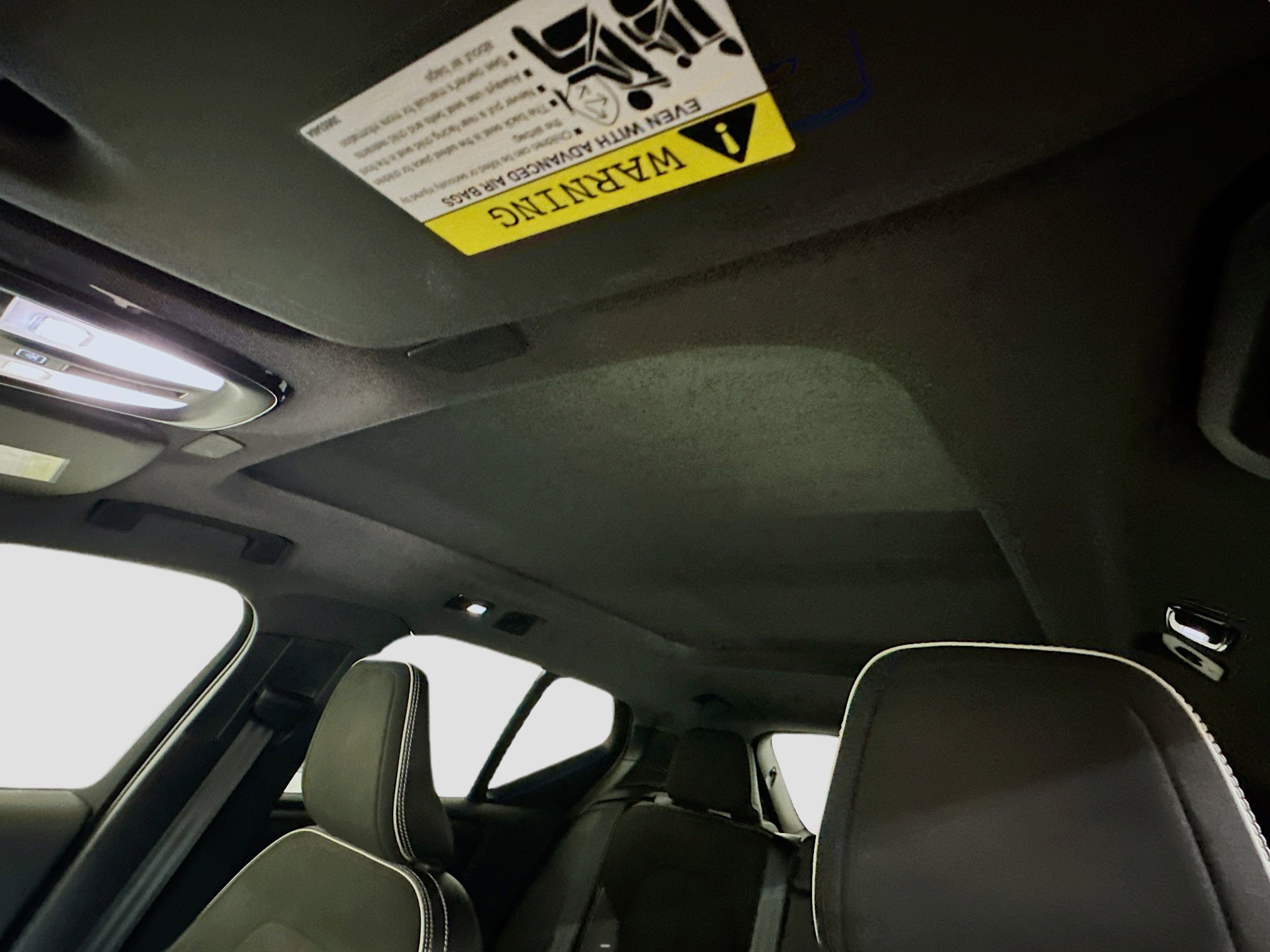 Used 2021 Volvo XC40 P8 Recharge image 27