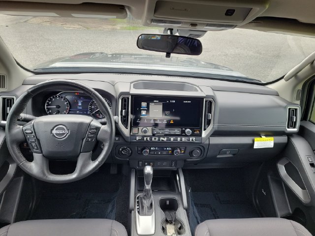 Used 2025 Nissan Frontier SV w/ SV Convenience Package AWD/4WD image 10