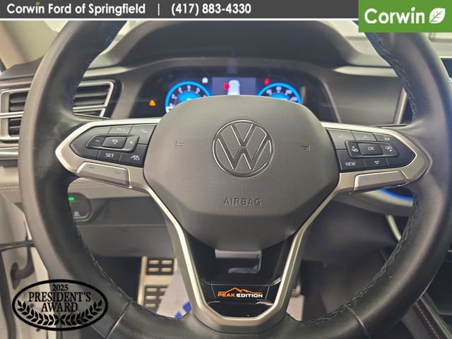 Used 2024 Volkswagen Atlas Peak Edition SE AWD/4WD image 29