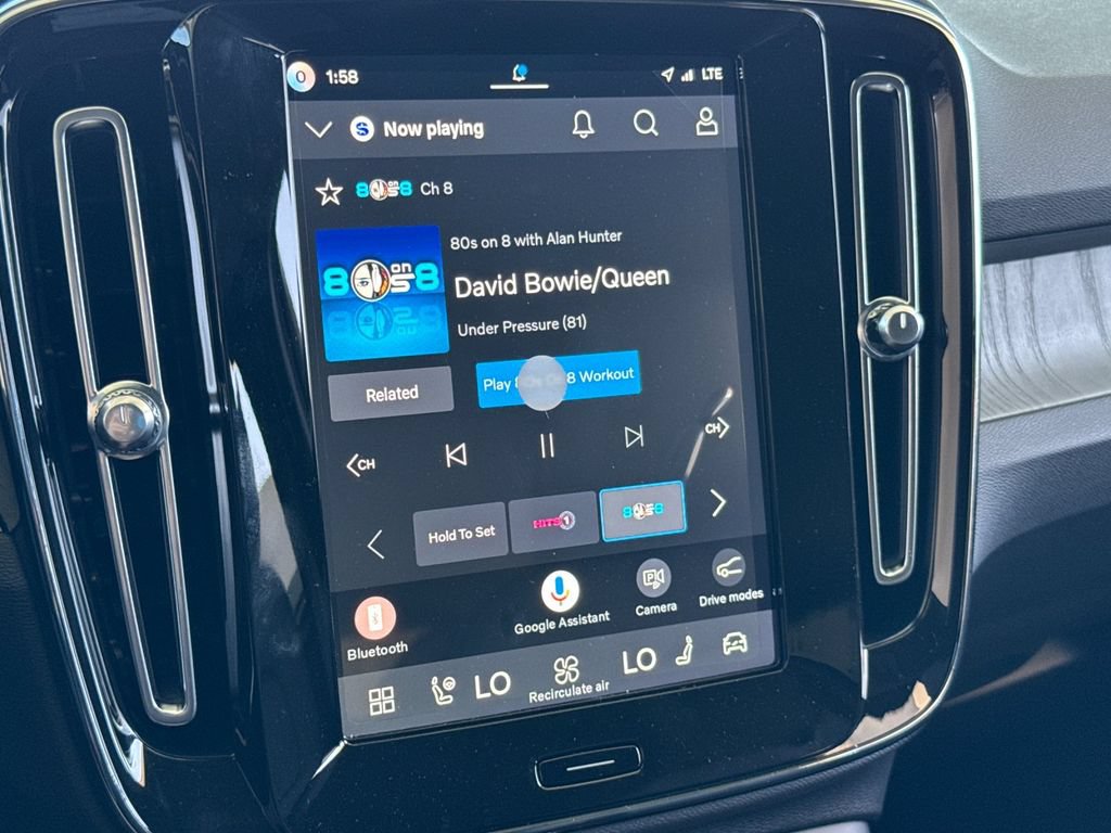 New 2026 Volvo XC40 B5 Core w/ Climate Package AWD/4WD image 17
