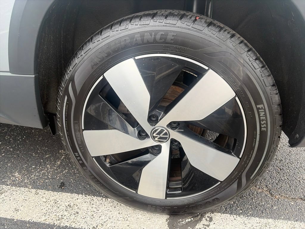 Used 2025 Volkswagen Taos S AWD/4WD image 11