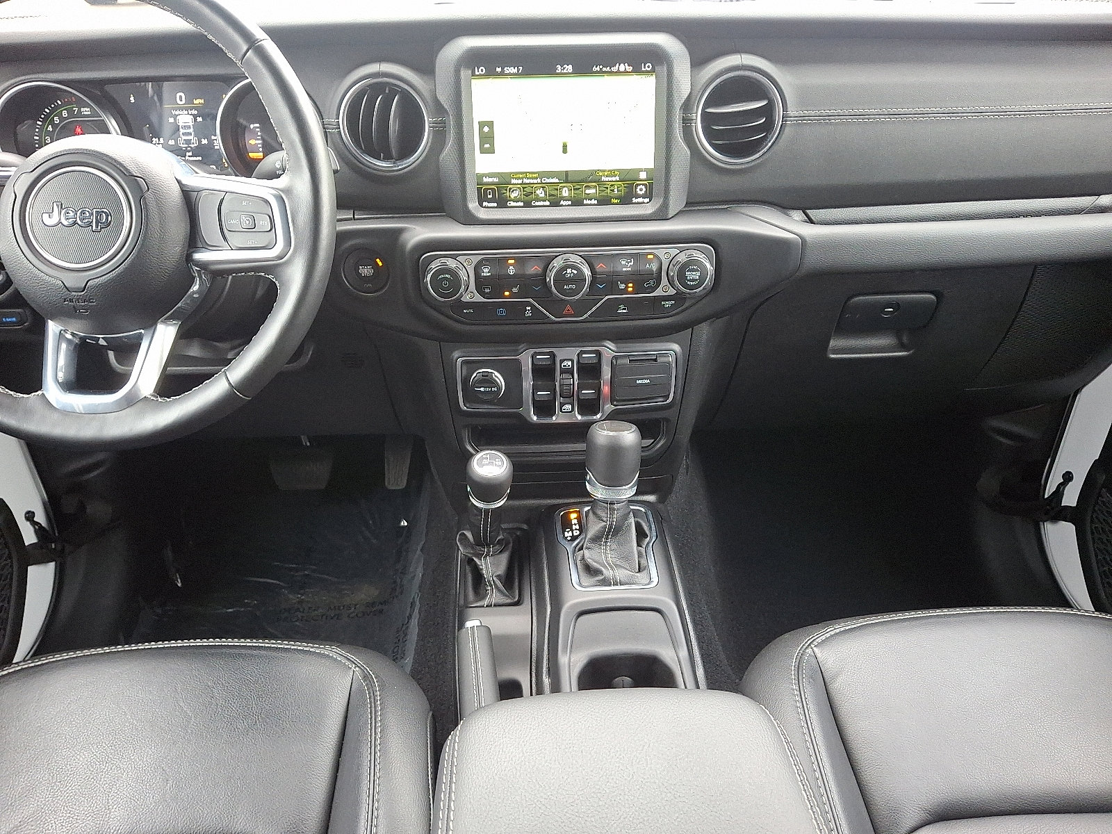 Used 2023 Jeep Wrangler Sahara w/ Cold Weather Group image 15