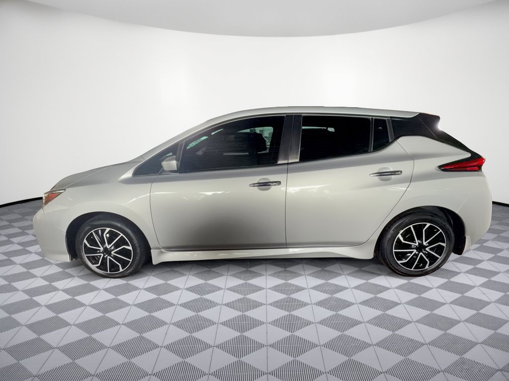 Used 2020 Nissan Leaf S w/ S Charge Package FWD image 2