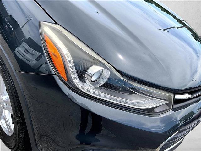 Used 2018 Chevrolet Trax LT FWD image 30