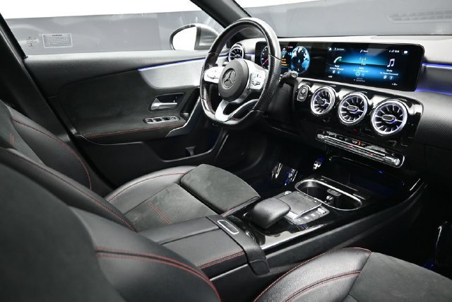 Used 2022 Mercedes-Benz A 220 4MATIC image 16