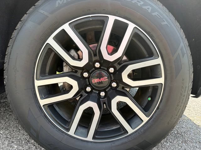 Used 2021 GMC Sierra 1500 AT4 w/ AT4 Value Package AWD/4WD image 12